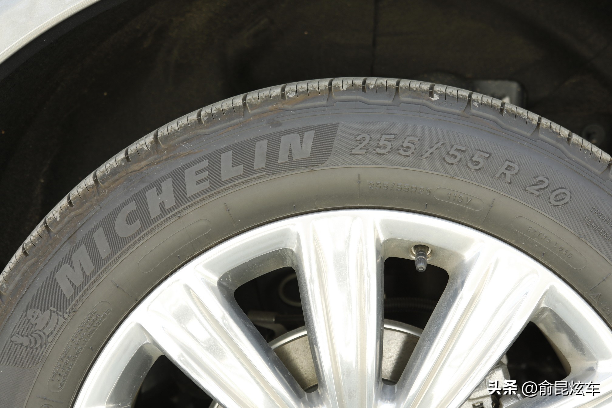 全新大七座suv福特探险者,帅气十足的性能轿跑suv