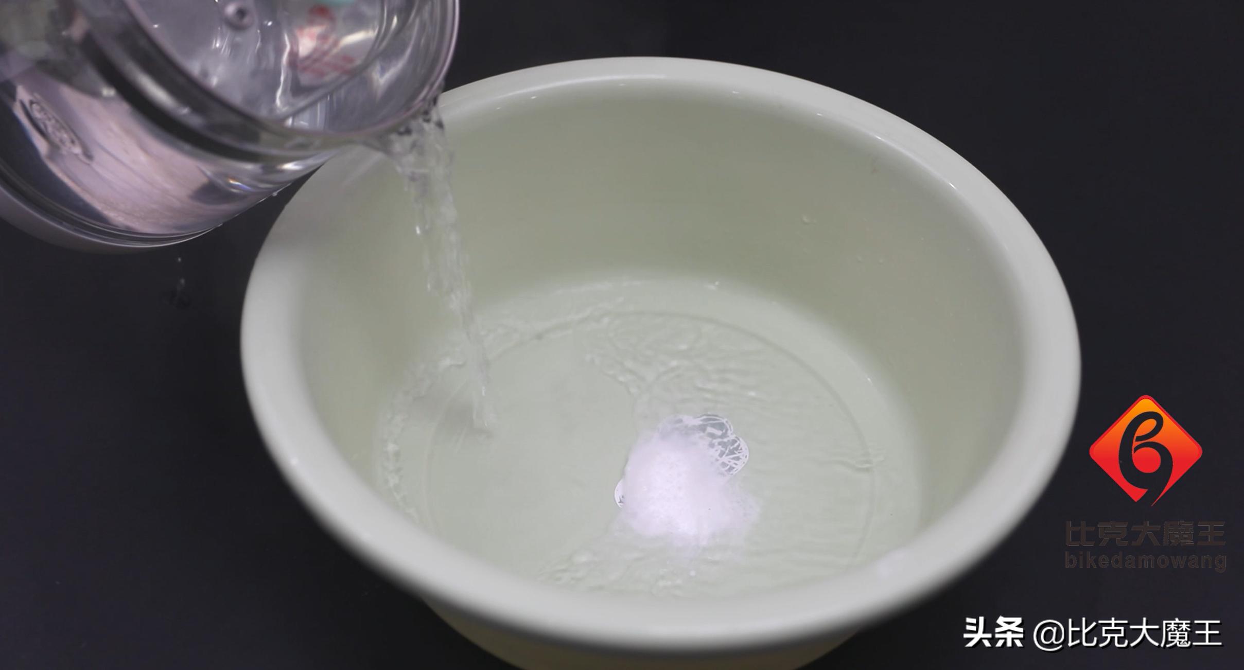 毛巾用久了发黄怎样洗净,毛巾用久了有异味怎么清洗