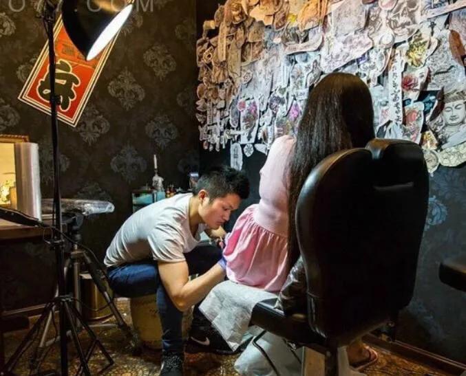 用鸽子血纹身有什么后果吗,鸽子血纹身对身体有什么影响吗