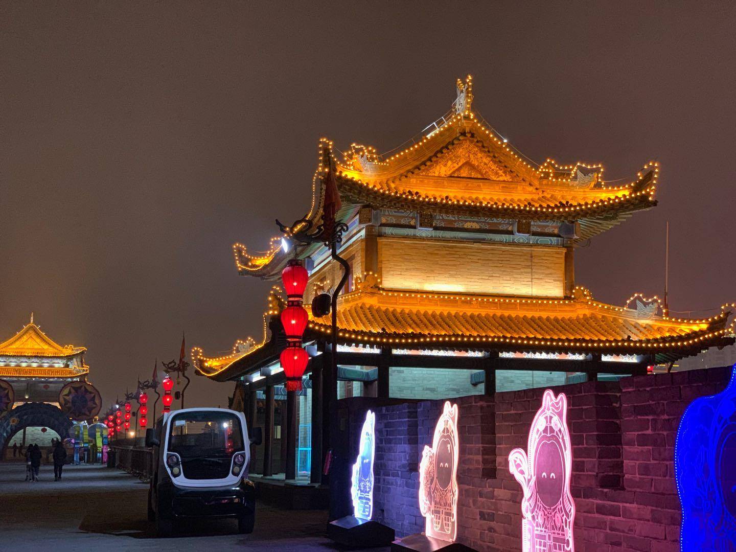 西安古城古韵美景,西安古城见证着历史长河的沧桑