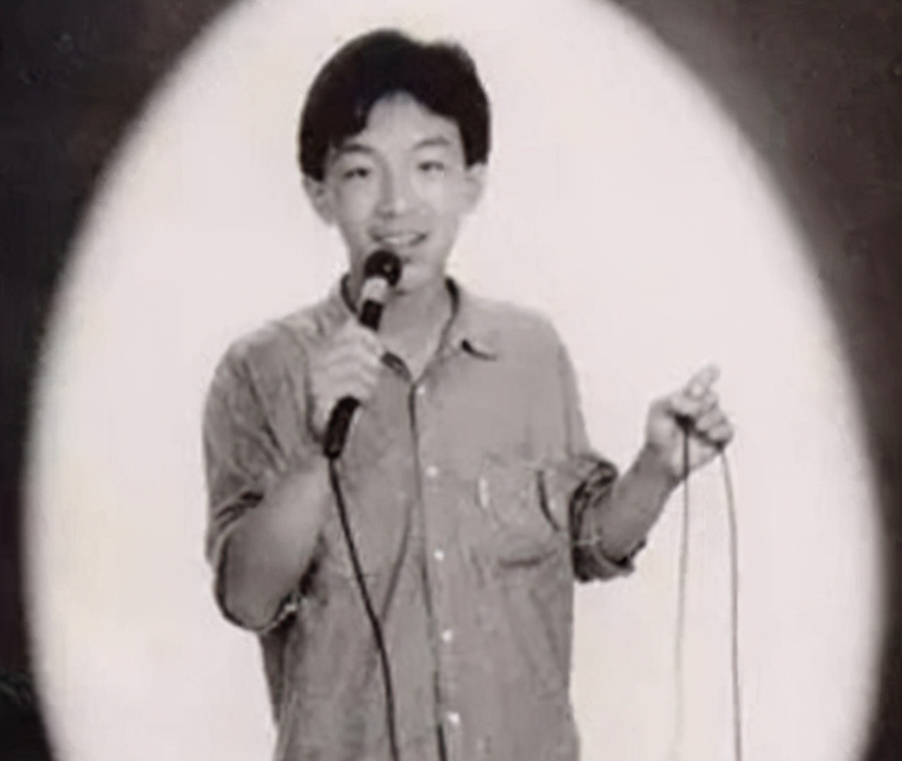 黄渤斗牛为什么被封神,黄渤被调侃相貌与才华成反比