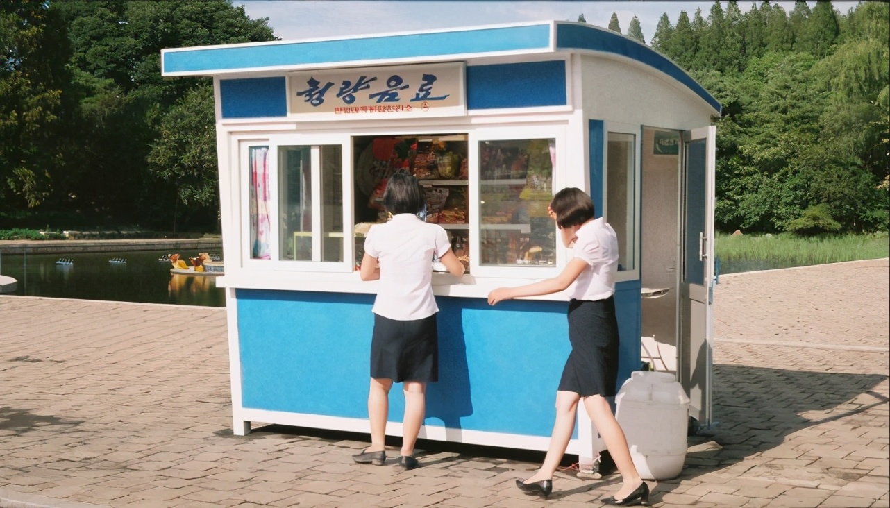 朝鲜平民商店购物体验,朝鲜平壤市中心百货商店