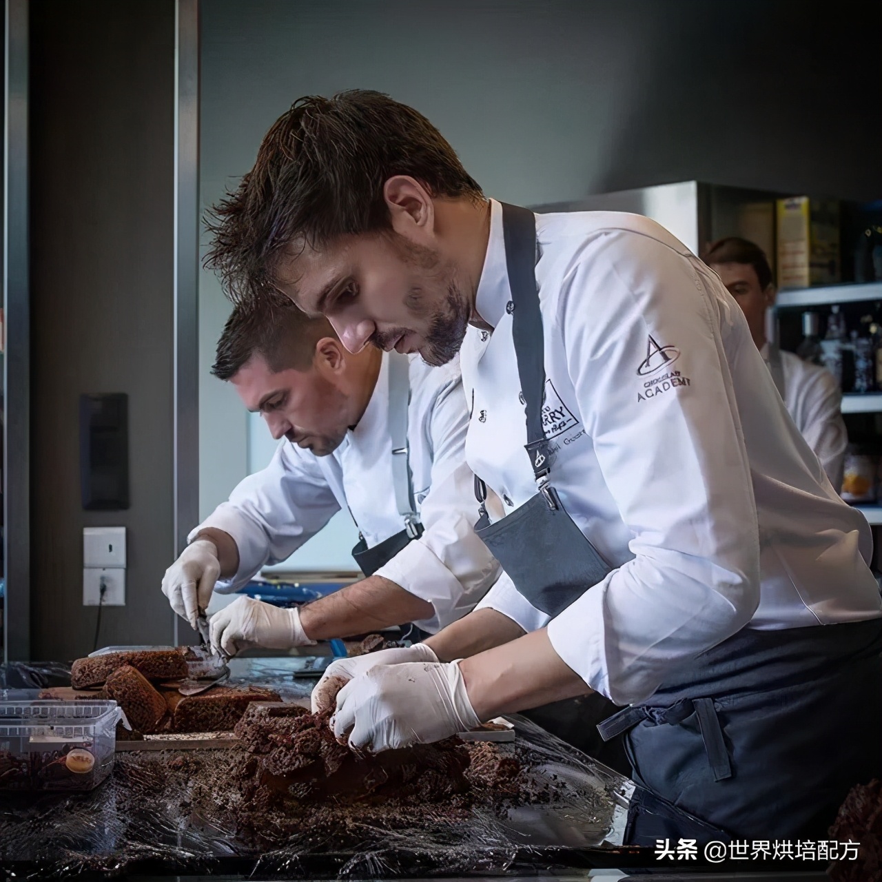 青柠巧克力的“巴塞罗那公寓”,装饰巧克力太牛叉了!学会