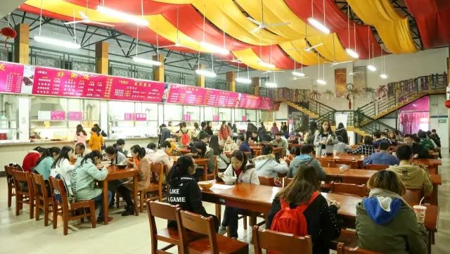 终于来了！武大超全吃货攻略，带你吃遍武汉大学