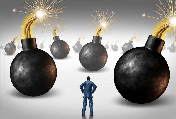 业绩预告预计2019年净利润亏损,一季报业绩预增566倍