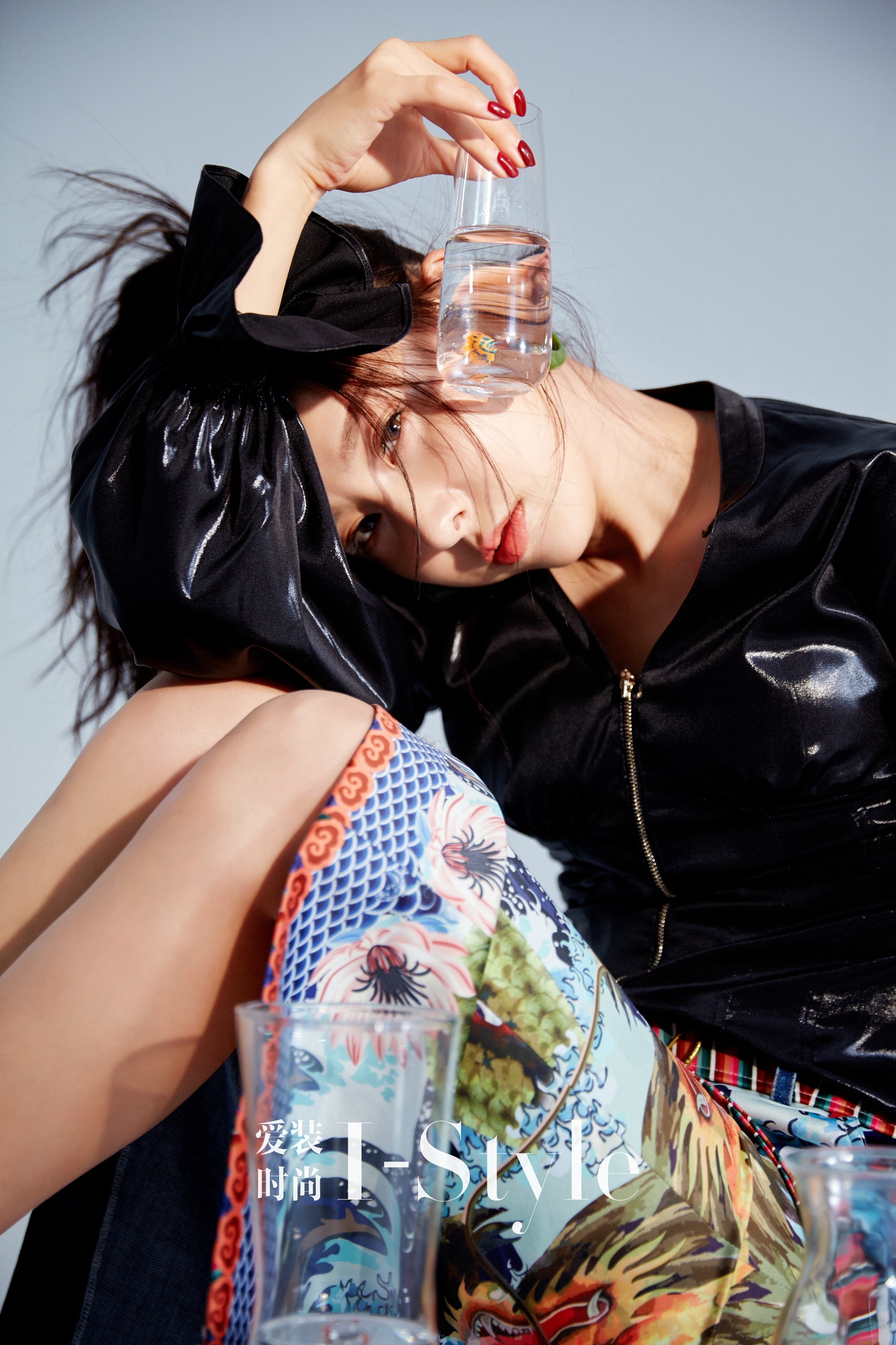 贾清穿衣搭配图,贾青穿复古连衣裙