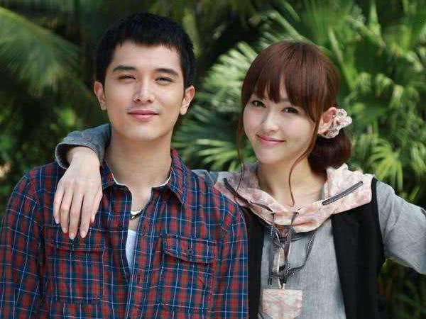 邱泽身价多少亿,邱泽资料及照片