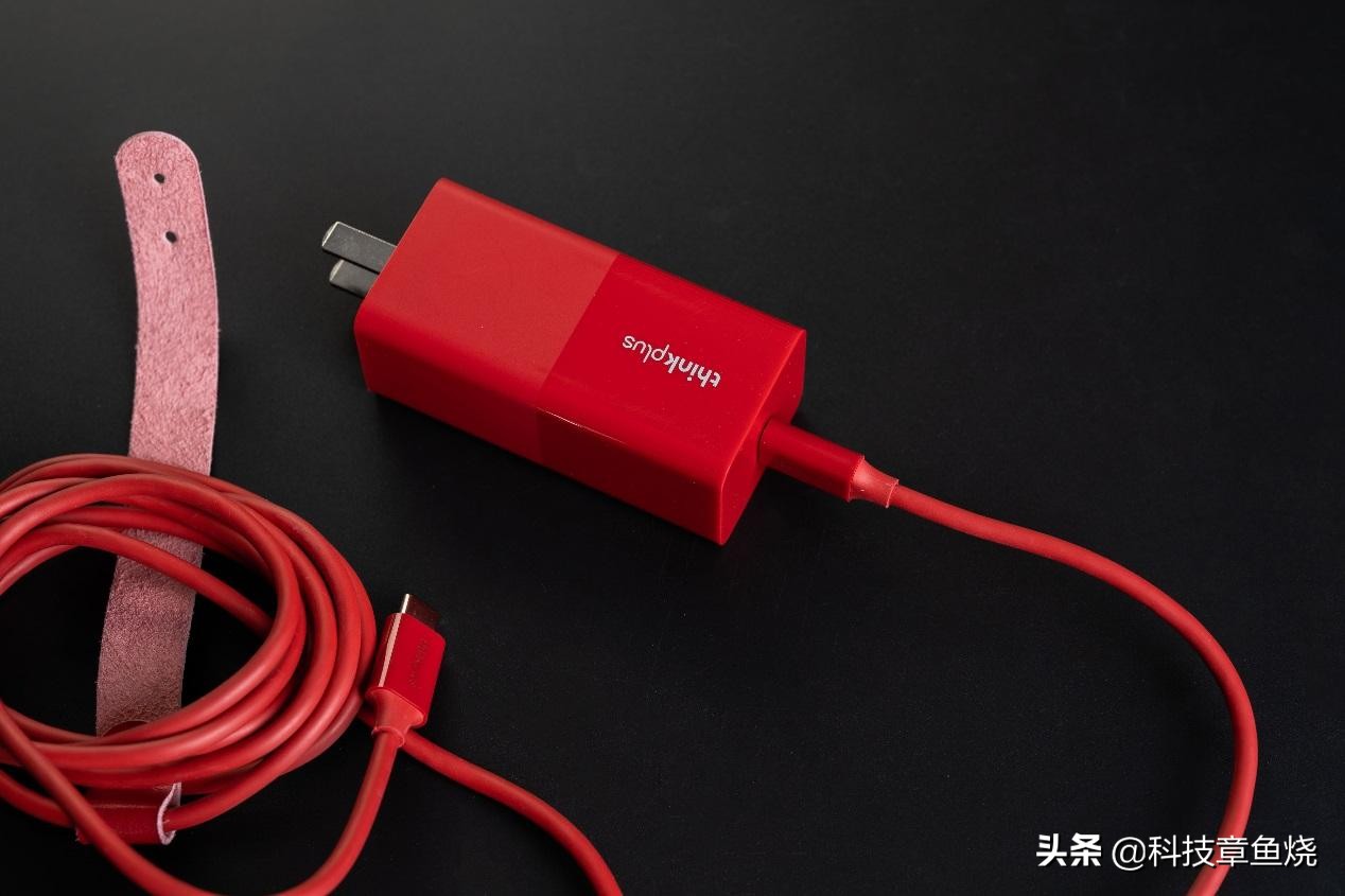 全新一代thinkplus口红电源,thinkplus口红电源黑色参数