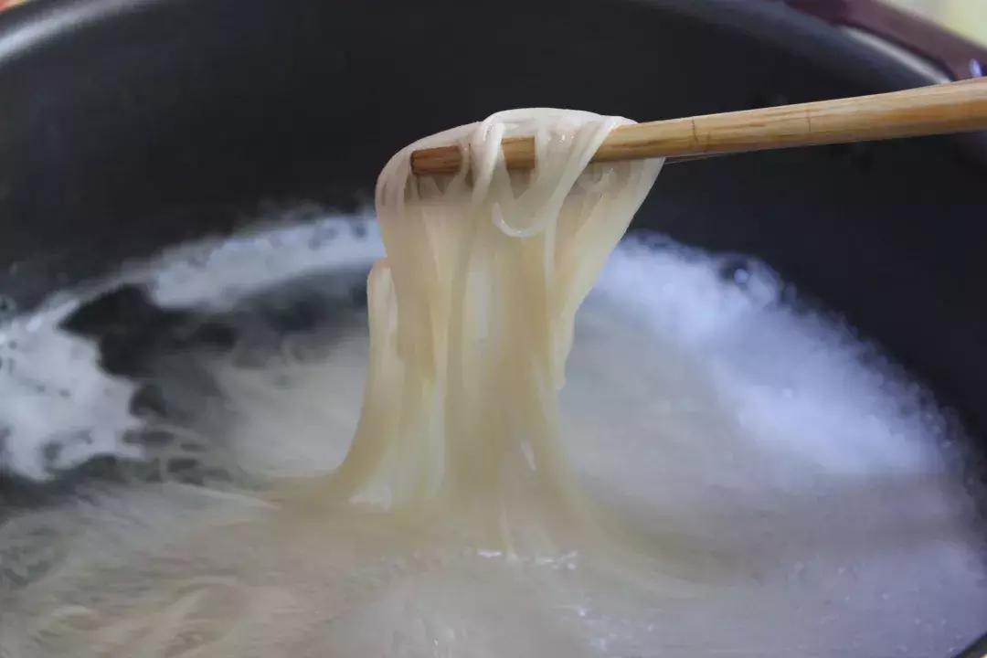 大量餐饮倒闭,众多餐饮店被迫停业