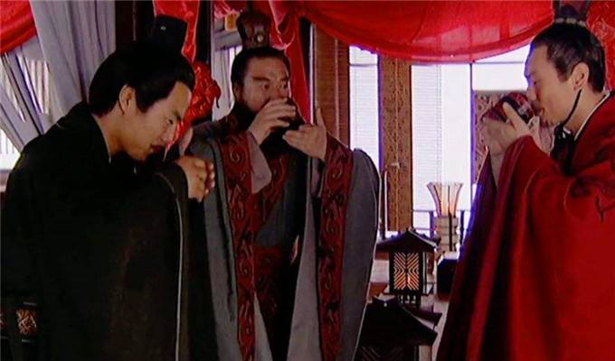 窦婴的先帝遗诏写的啥,窦婴的景帝遗诏是真是假啊