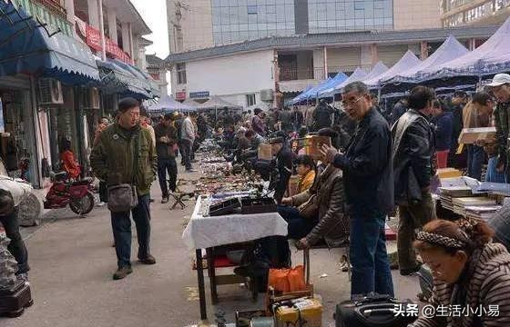 投资成本小利润高的地摊项目,地摊5元一份的炸酱面利润有多少