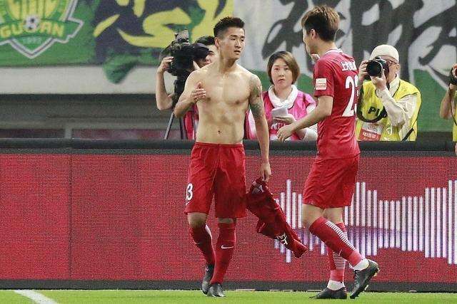 曾经的“叛徒”.“坏小子”,恒大的救世主,爱的越深,伤的越痛