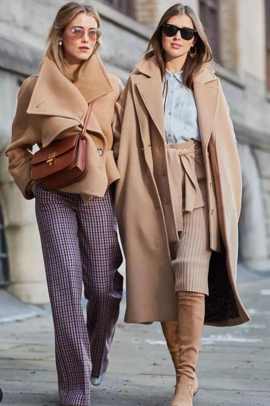 驼色大衣多种风格穿搭攻略,驼色大衣的高级感穿搭示范