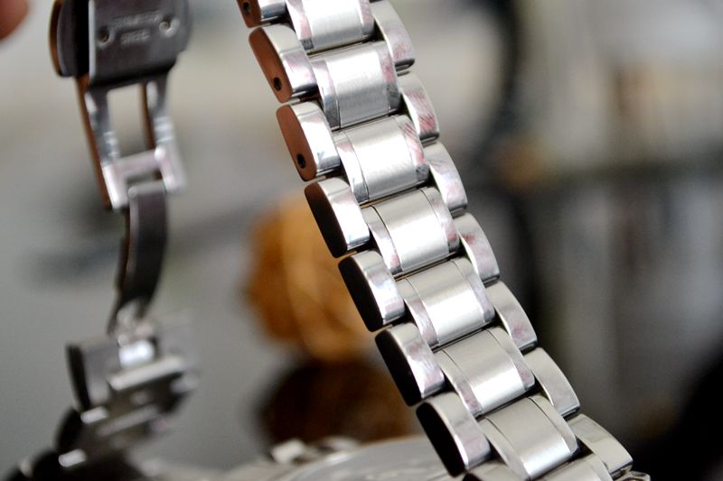 小米有品轻派机械表深海系列手表,小米2020年发布的699手表