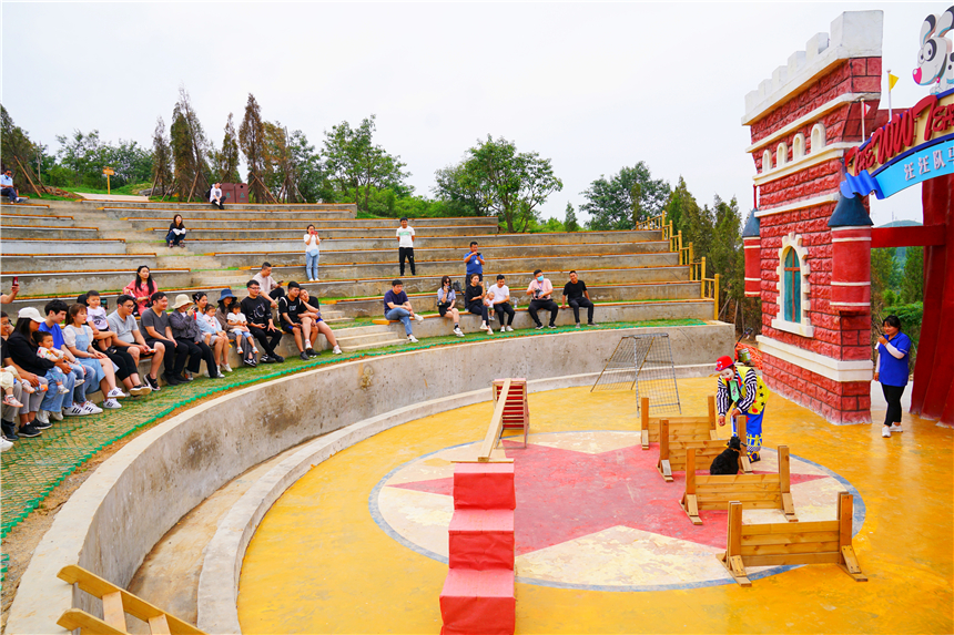 初夏河南,找寻童心,邂逅伏羲山的斜阳,一颗心萌化在云上牧场