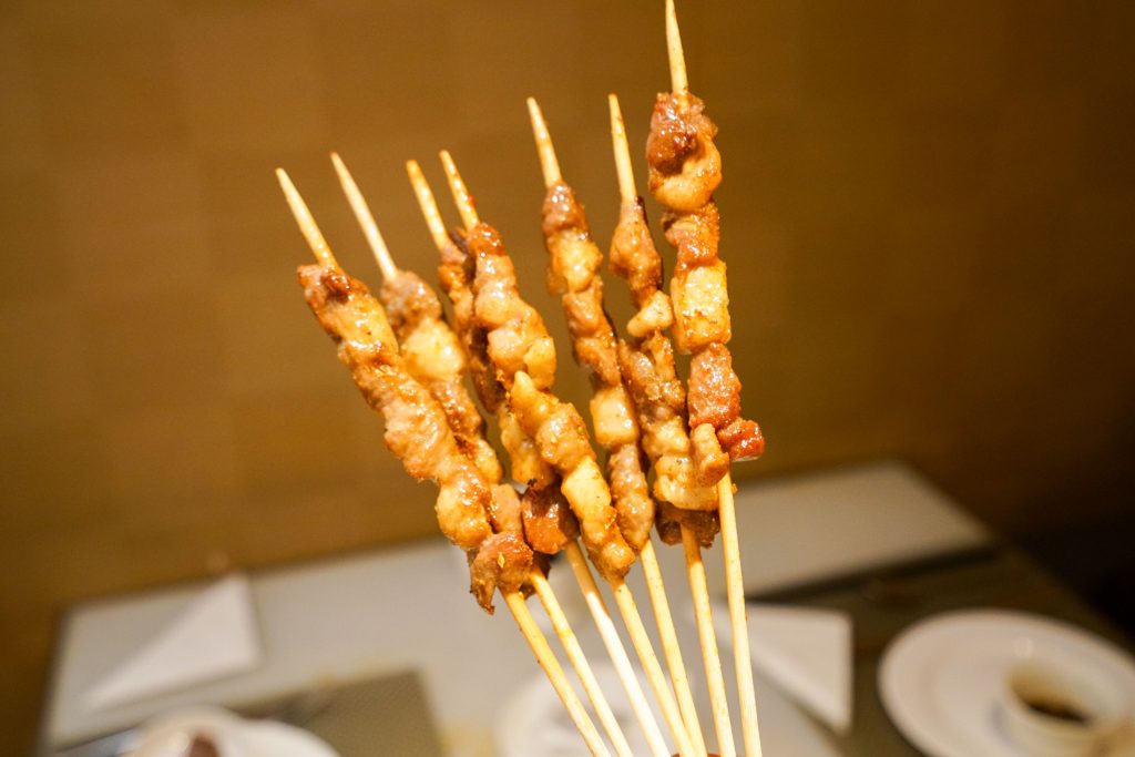 上海扬子江丽笙小龙虾自助餐,上海市扬子江万丽酒店地址