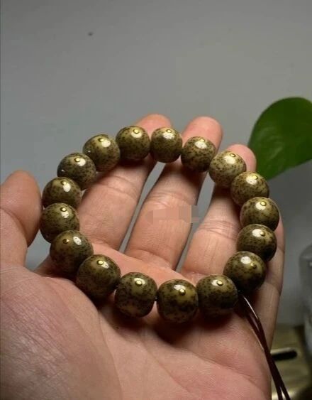 星月菩提手串盘了10年价值,星月菩提手串为什么价格差距大