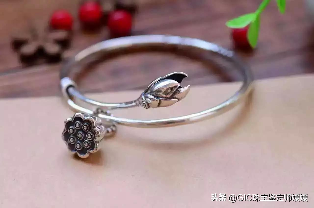 银首饰变黑了用锡纸怎么洗,银首饰变色了怎么清洗