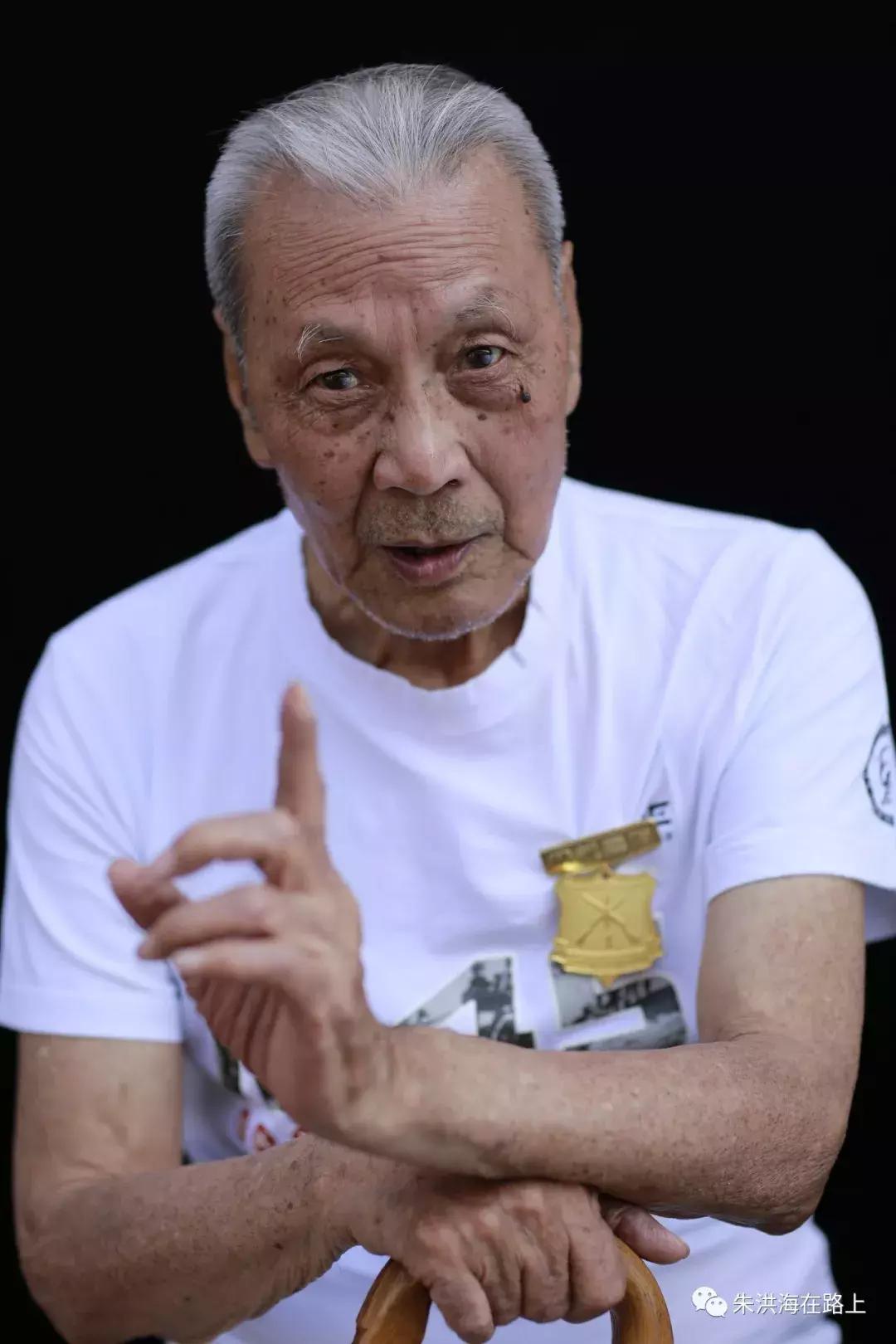 不灭倭奴誓不休青山处处埋忠骨,不灭倭奴誓不还