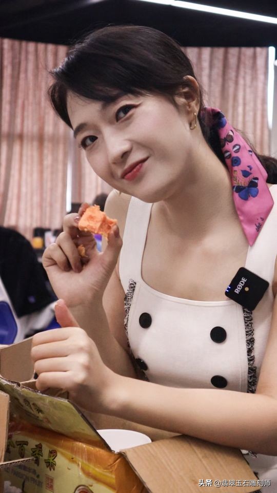 为了三百块钱，我很后悔骗了广州撑伞小姐姐