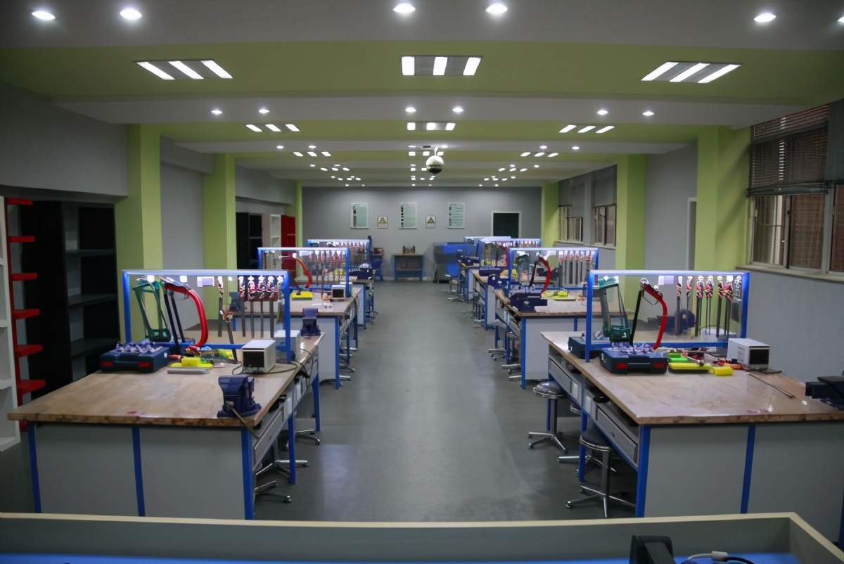 重庆哪所学校环境最好,重庆环境最差的学校