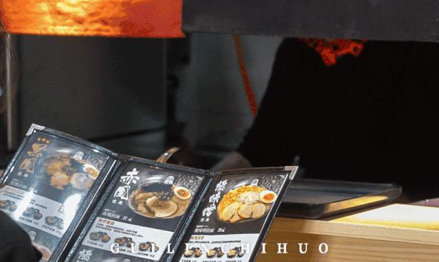 东西巷火了4年的“爱情”小店，老板竟然师从日本“拉面之神”