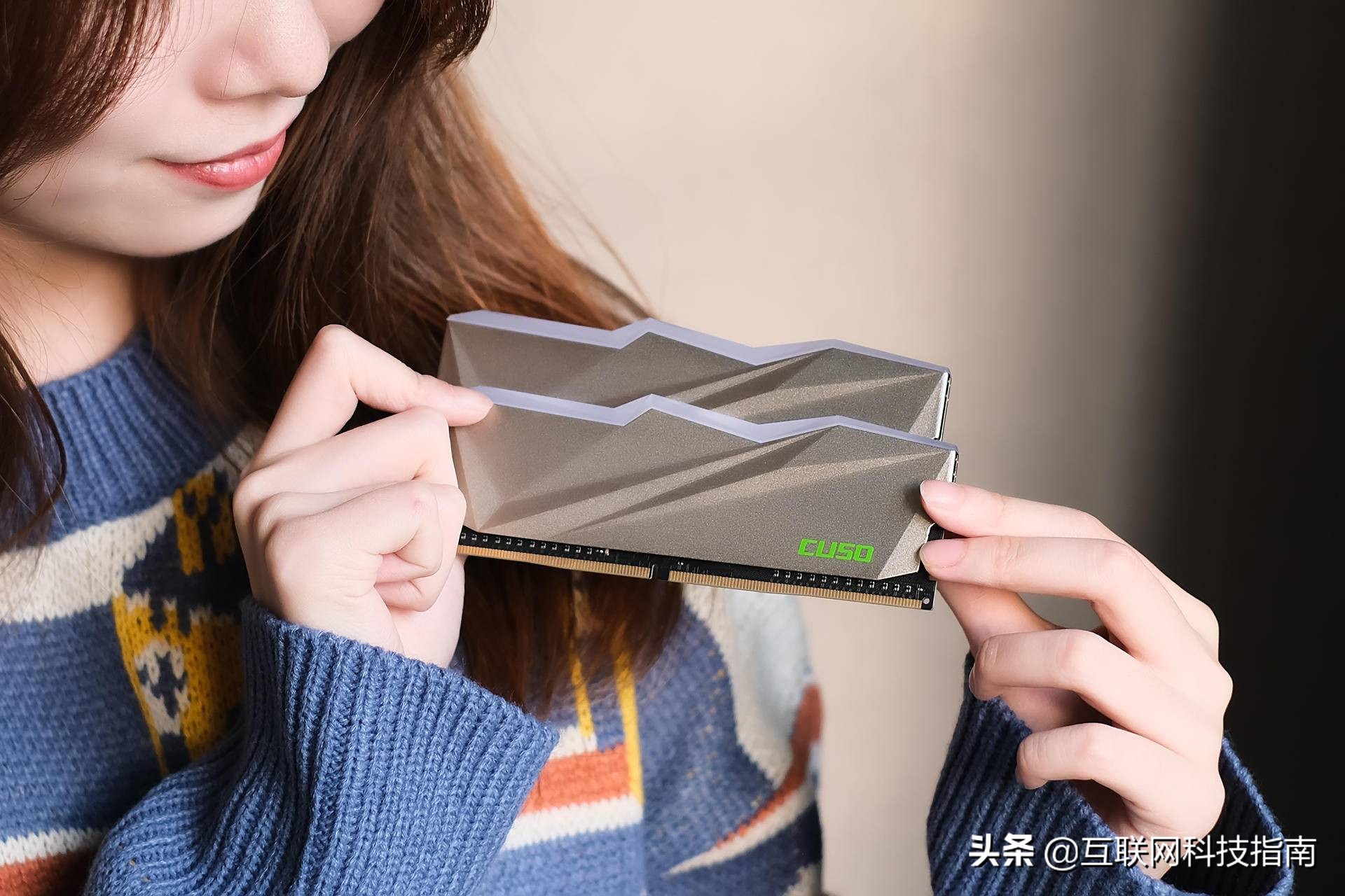 最便宜光污染机箱,酷兽剑齿虎内存条评测