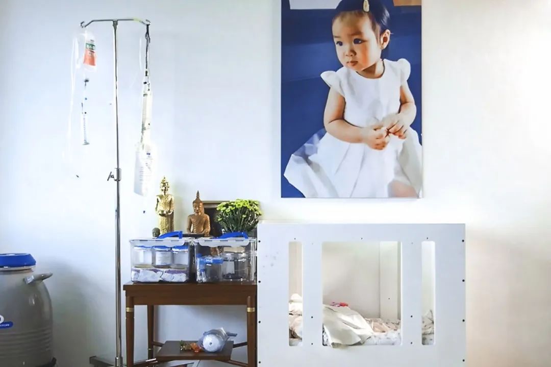 一对亚洲科学家夫妻，冷冻2岁女儿的大脑：希望未来还能见她一面