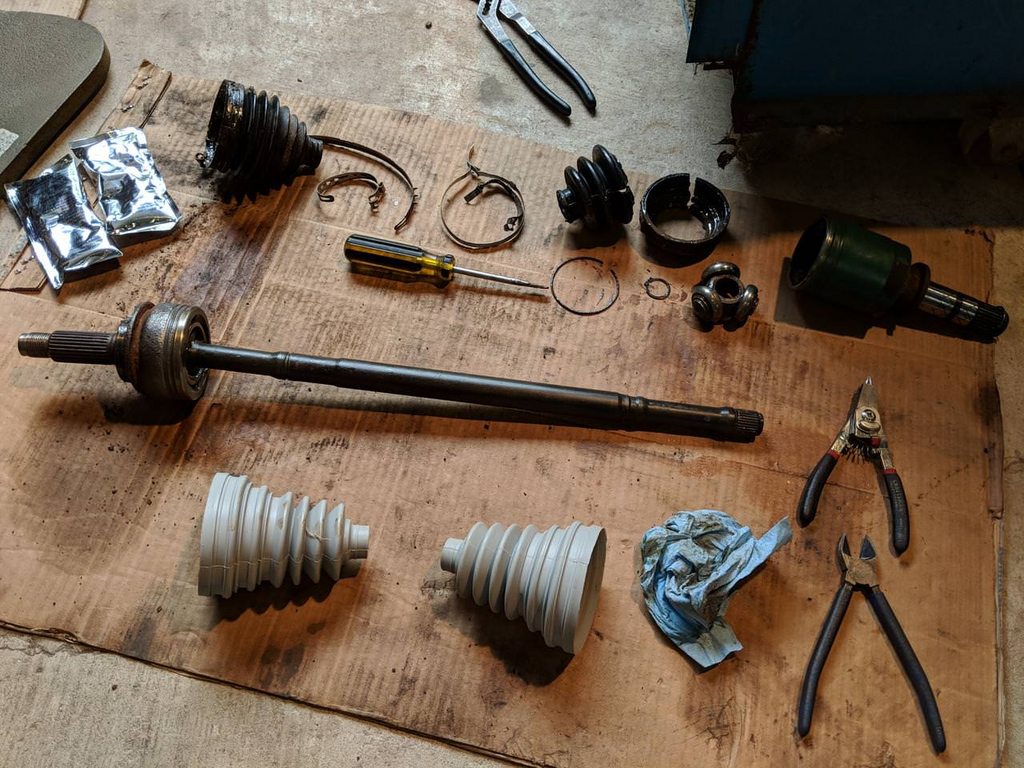 斯巴鲁翼豹2.0r两厢二手能入手吗,2006斯巴鲁翼豹二手多少钱