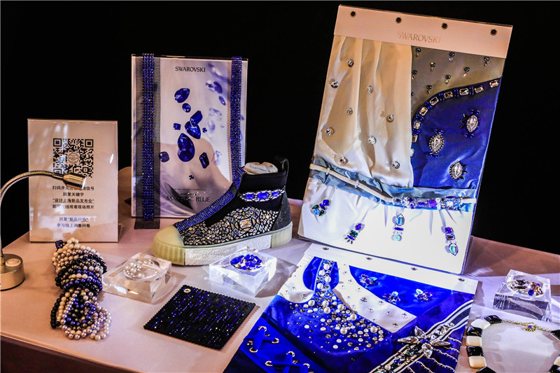 施华洛世奇是什么材质为什么贵 (施华洛世奇的东西贵不贵)