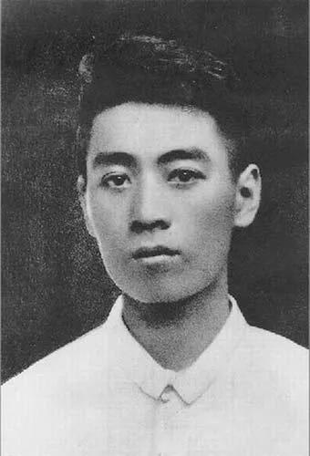 五四青年节向青年榜样致敬征文,青年对标榜样怎么做