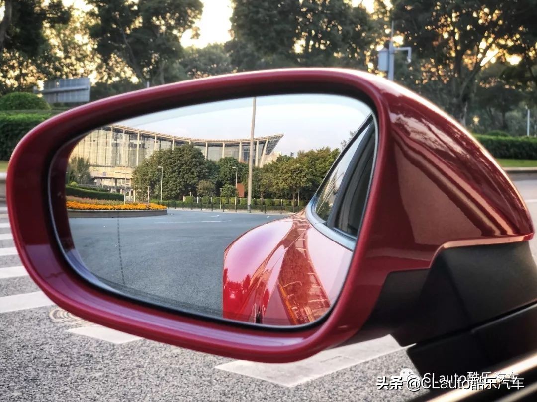 保时捷992卡雷拉和911的区别,保时捷911卡雷拉s代号992