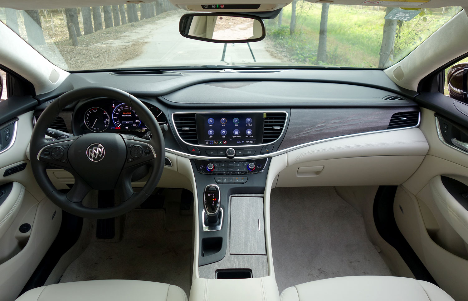 君越11喇叭哈曼卡顿音响,别克君越11个扬声器在哪