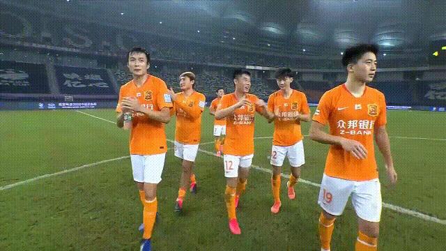 武汉卓尔|久违的身影拼搏的老将大博助力武汉闯过足协杯首轮