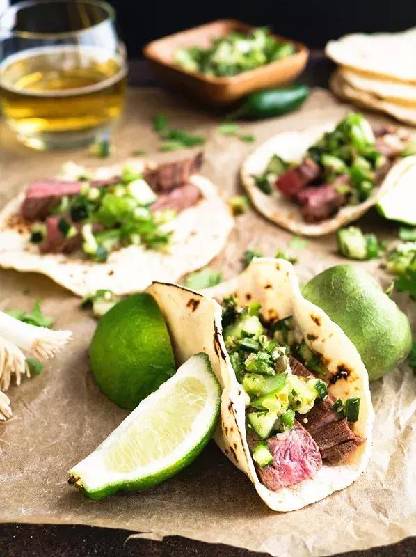 凉拌凉面和凉皮一起怎么做好吃,凉菜调料汁最详细配方凉拌面