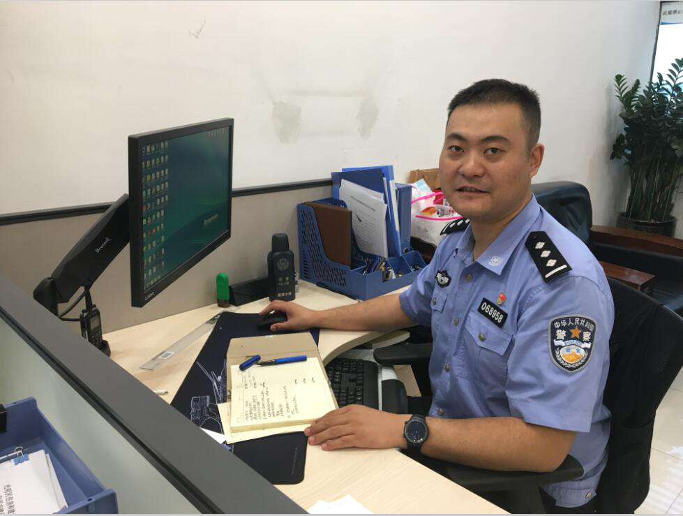 光明刑侦高手奔波数月侦破涉恶“套路贷”团伙，扫黑除恶的一把“尖刀”！