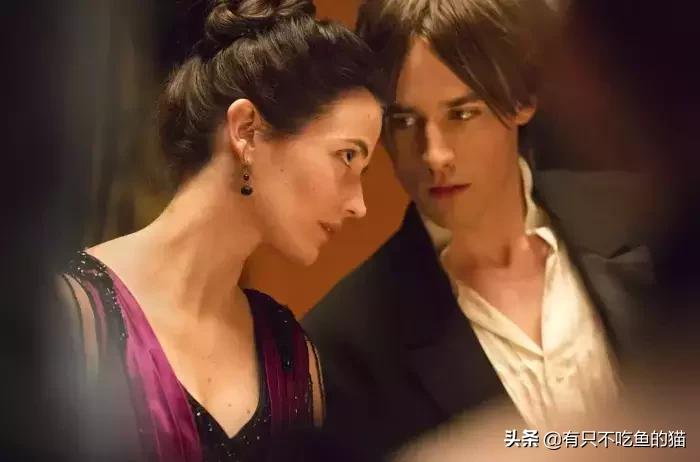 黑暗女巫伊娃格林,黑暗阴影伊娃格林与吸血鬼