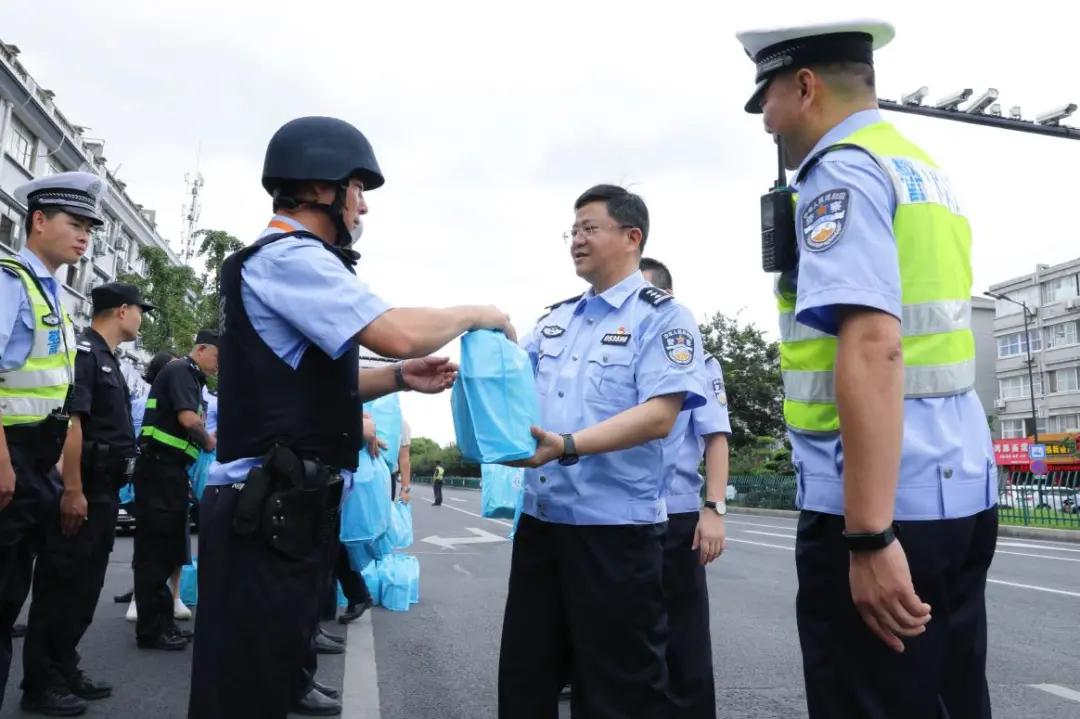 平安足迹｜夏文星连续6年到派出所当民警，一线解决基层大难题