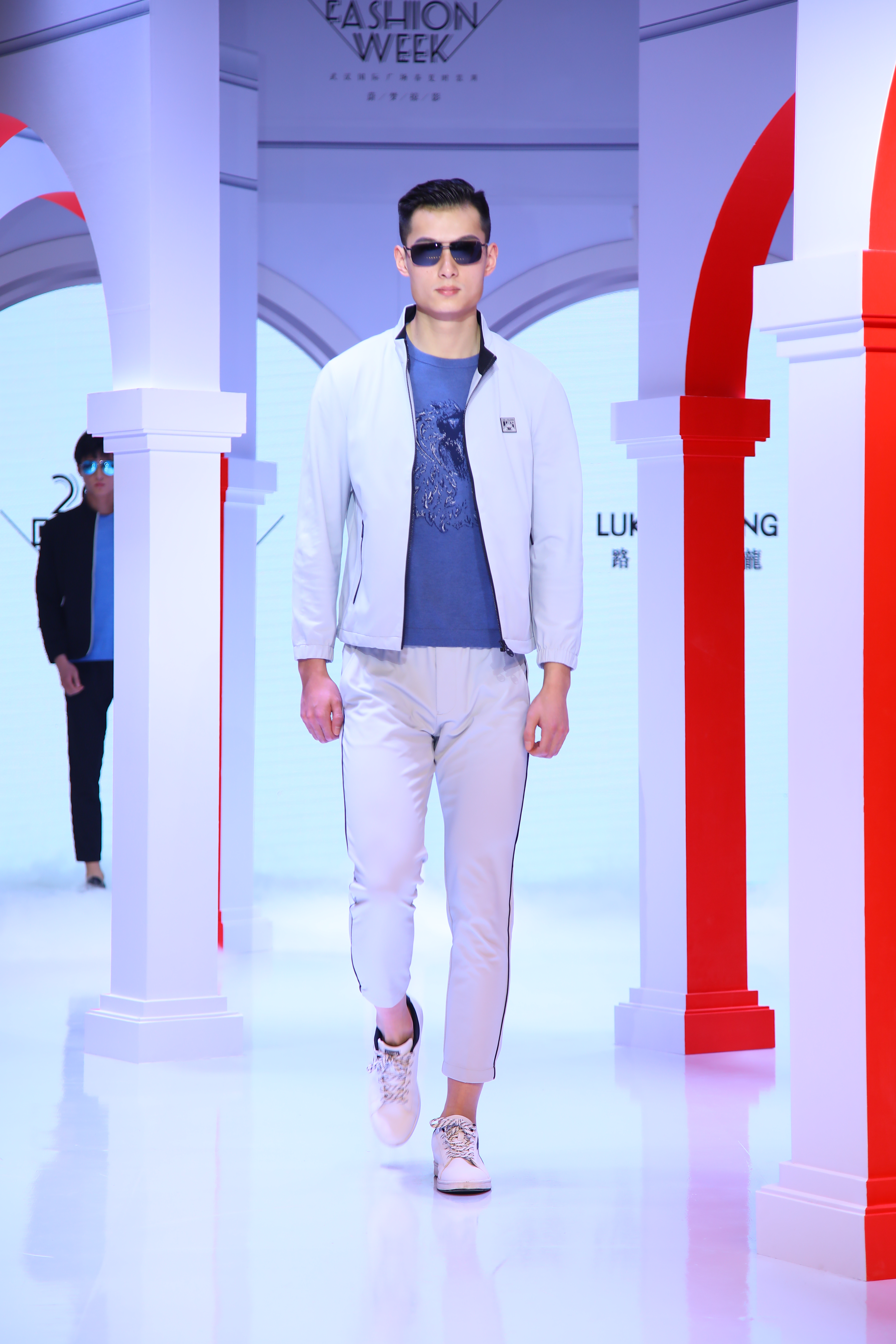 时尚春夏系列秀场,春夏秀场流行趋势