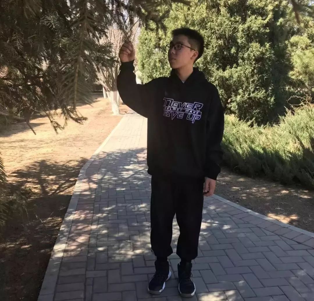 七律二首送瘟神朗读与解析,七律二首送瘟神其二配图