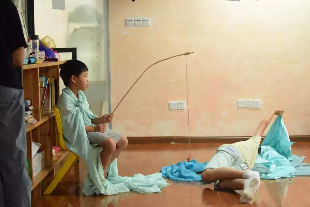 当朋友跟你开玩笑时你该怎么做,如果朋友误会你了该怎么做