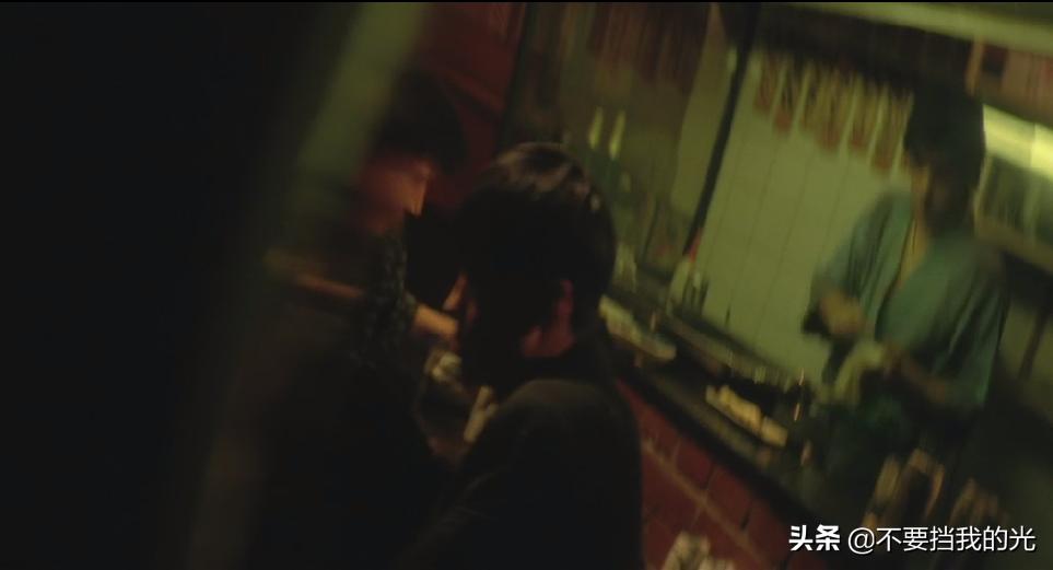 老片重温|《堕落天使》：因为人的感情是很难控制的。