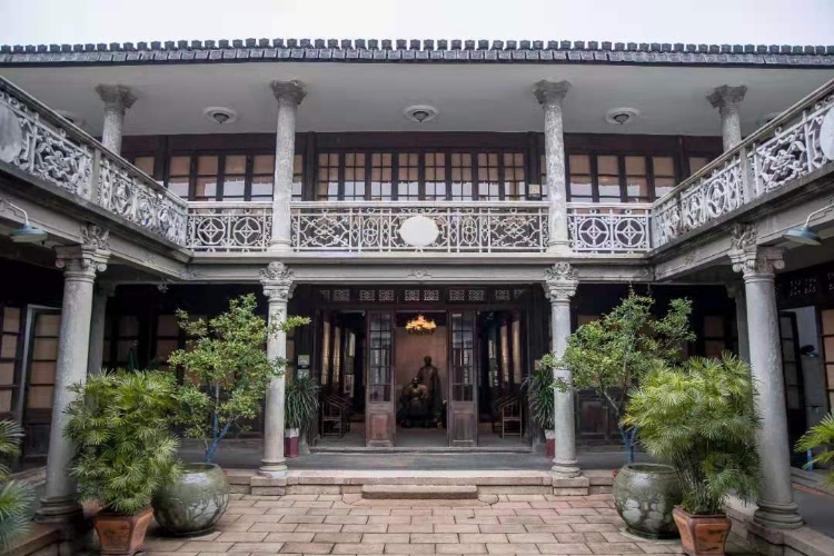 不止是高楼璀璨，这座历史文化名城里英杰荟萃，你知道哪些？多处名人故里等你拜访~