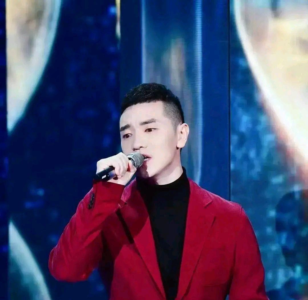 从可可托海的牧羊人到那拉提,从山村穷小子到百亿富豪