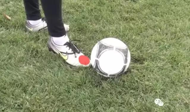 足球必须的五个射门小技巧,足球个人技巧和射门技巧