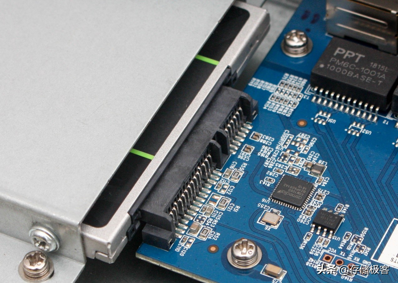 70块买回一个矿渣：512M内存，内置1个硬盘、可刷6种固件可玩性高