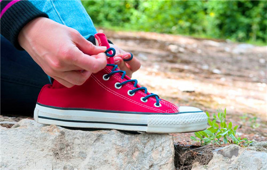 鞋带头坏了怎么弄的教程,修理鞋带头的小妙招