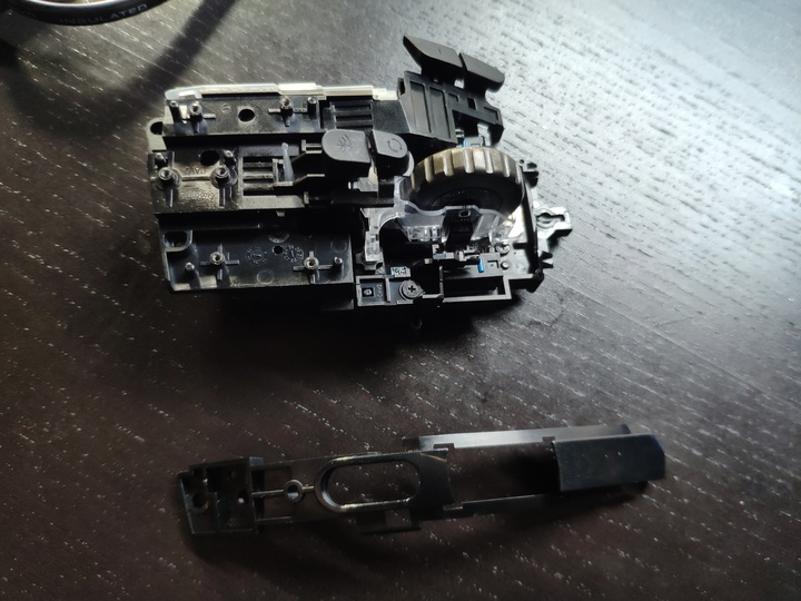 拆解罗技g90鼠标,罗技g502怎么拆右键微动开关