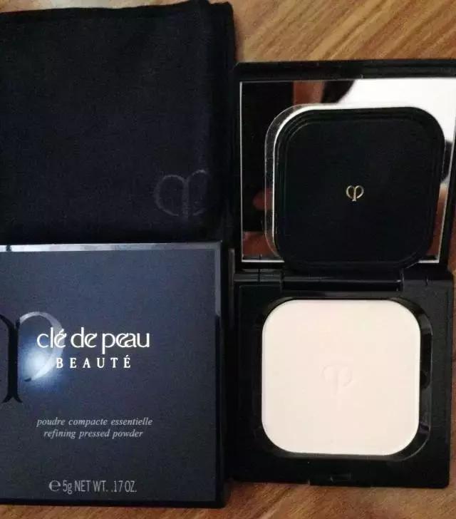 cpb钻光粉底液配什么散粉,cpb透亮粉底液上妆技巧