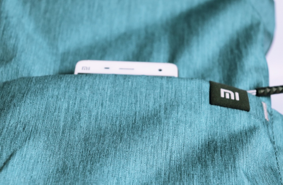 个性小背包,小米小背包对比迪卡侬小背包